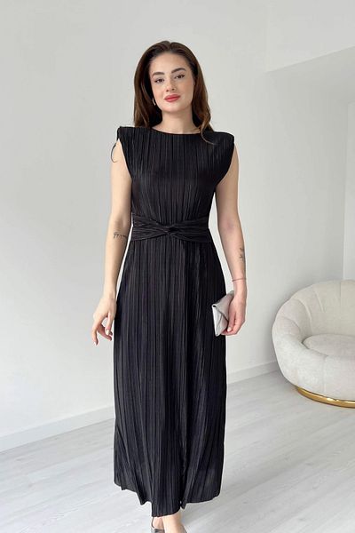 Sorridi Waist Detailed Pleated Maxi Dress