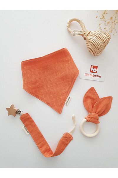 ilkimbebe Muslin Bib, Teether, Pacifier Strap Set