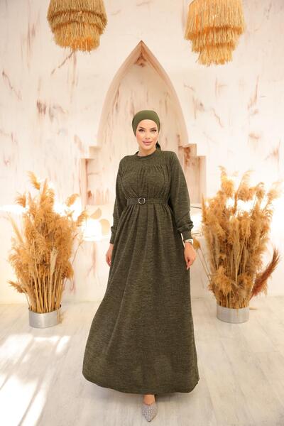 Nissra Φόρεμα τεσετύρ με αγκράφα Ankanoor σε σκούρο χακί χρώμα Anka258027