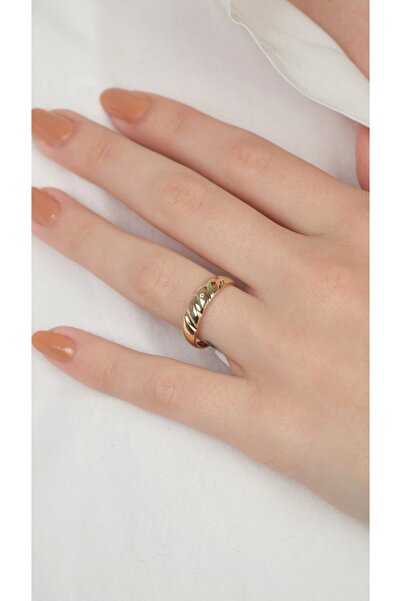 Arpaş 14 Ayar Altın Sade Çizgili Ortası Taşlı Yüzük