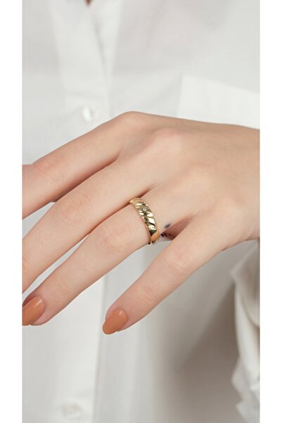 Arpaş 14 Ayar Altın Sade Çizgili Ortası Taşlı Yüzük