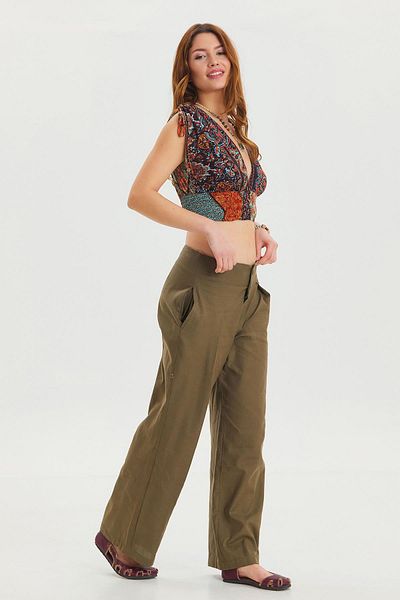 Los banditos Bohemian Trousers with Pleated Bias Cut Buttons