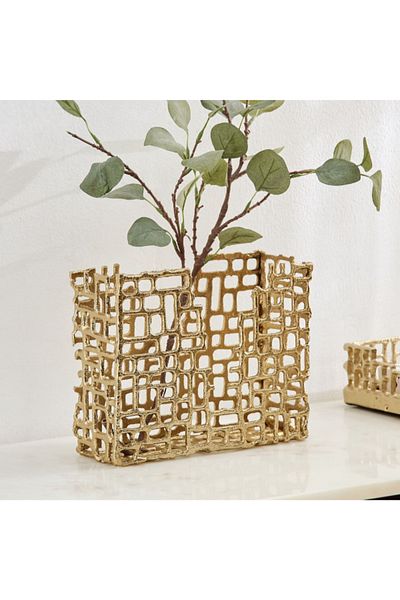 Home Box Ozawa Alumnium Cutwork Vase - 26x9x22 cm