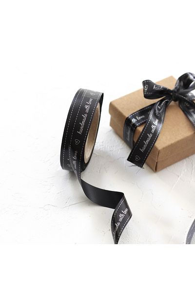 Bimotif Ασημί Handmade With Love Printed Μαύρη Σατέν Κορδέλα, 1,5 εκ. 20 μέτρα