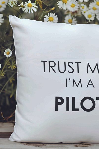qoeuyl boutique Trust Me I'm A Pilot Pernă cadou umplută cu fibre imprimate