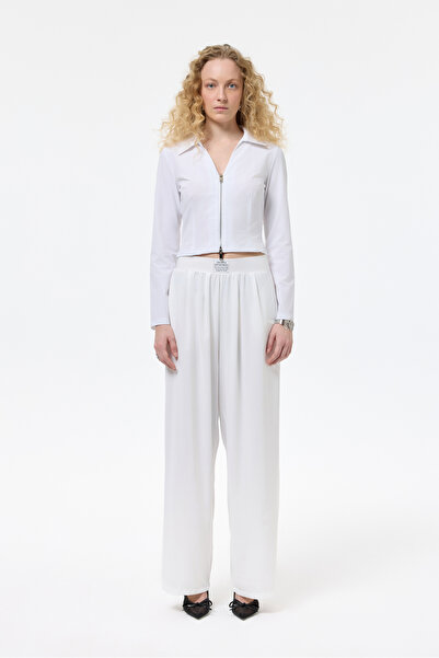 Quzu Fermuarlı V Yaka Dekolteli Bluz Beyaz