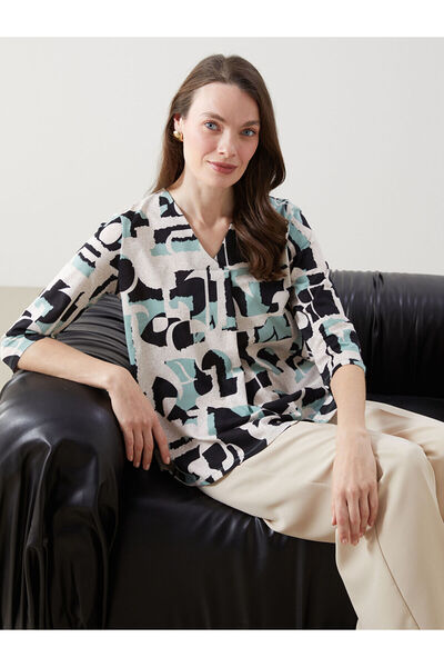 LC Waikiki Trendlucky Women's V-Neck Patterned Blouse with Difference