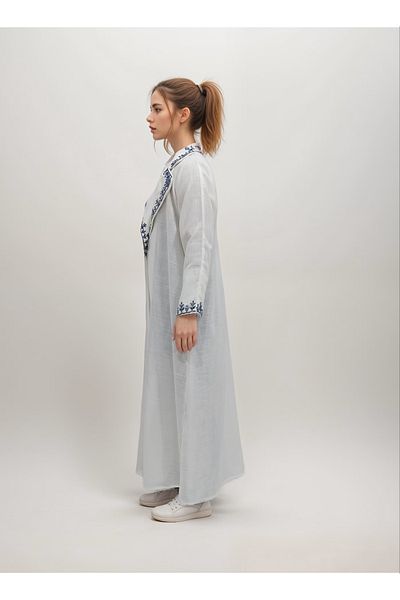 Generic White abaya with classic embroidery on the front and back