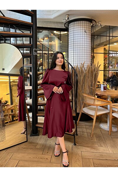 Sheeny Elara Bordo  Saten Uzun Kol Kloş Etek Dökümlü Abiye Elbise Mezuniyet