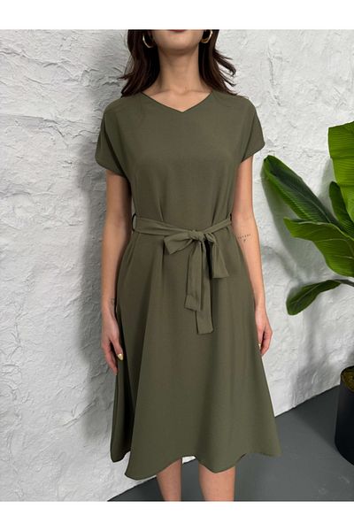 Elif Özbey Butik Χακί φόρεμα με λαιμόκοψη V με ζώνη