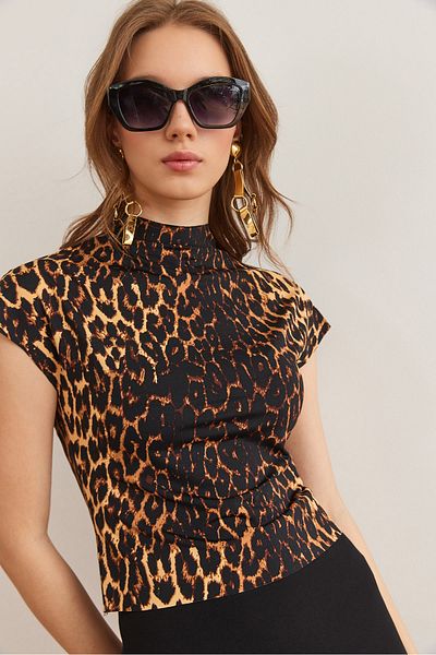 Olalook Γυναικεία Leopard Μαύρος γιακάς Νυχτερίδα Crop Micro Μπλούζα BLZ- 19002873