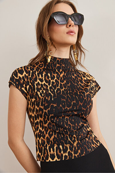 Olalook Kadın Leopar Siyah Dik Yaka Yarasa Crop Micro Bluz BLZ-19002873