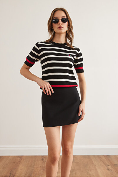 Olalook Women's Black Back Zippered Double Mini Skirt Etk- 19000303