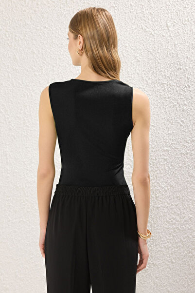 Trendyol Collection Černé pletené body s výstřihem a stahovací šňůrkou - Spodní patentky TWOSS25BD00021