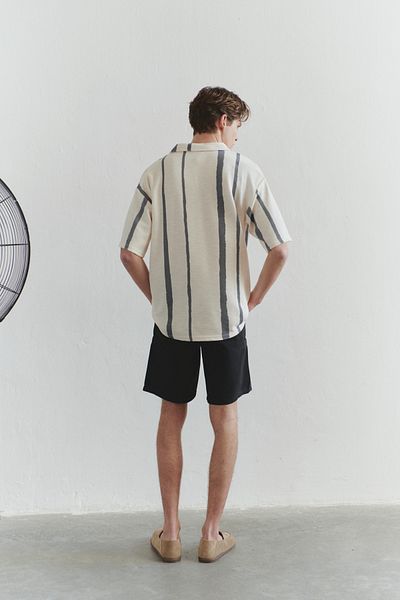Trendyol Collection Μαύρα σορτς & βερμούδες - TMNSS25SR00026