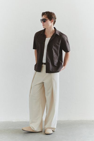 Trendyol Collection Πουκάμισο με κέντημα καφέ κανονικής εφαρμογής περιορισμένης έκδοσης TMNSS25GO00039