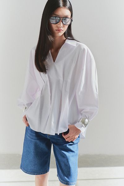 Trendyol Collection Ecrufarbene, gerippte, detaillierte Webbluse in limitierter Auflage TWOSS25BZ00362