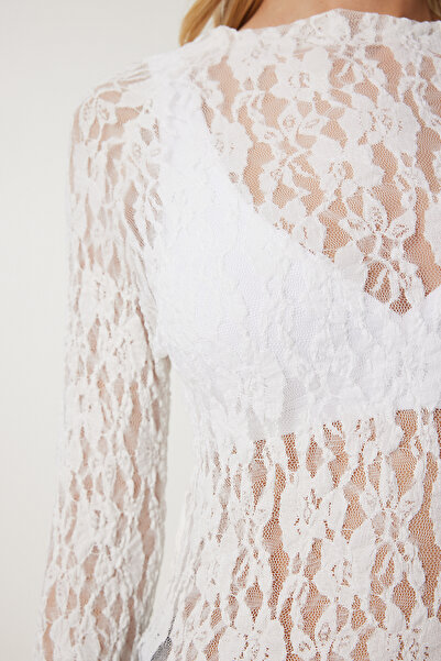 Happiness İstanbul Women's Ecru Lace Flexible Knitted Blouse Ub00319