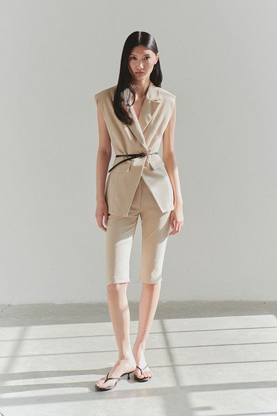 Trendyol Collection Limited Edition Light Beige Fitted Sleeveless Jacket Collar Button Vest Twoss25Ye00078