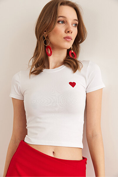 Olalook Tricou Crop Lycra cu broderie alb inimă pentru femei