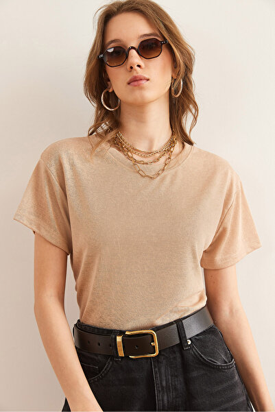 Olalook Γυναικείο μπλουζάκι με μπλουζάκι με λαιμόκοψη με λαιμόκοψη σε μπεζ χρώμα TSH- 19000860