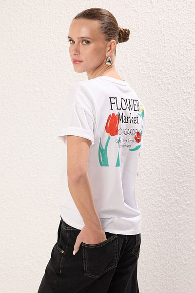 Trendyol Collection Tricou alb tricotat supradimensionat/larg cu imprimeu la spate TWOSS25TS00055