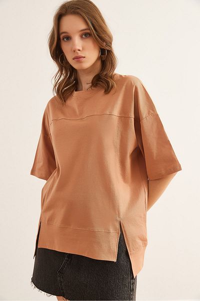 Olalook Women's Camel Stitching Detailed Front Cut Cotton T-Shirt Tsh- 19000800