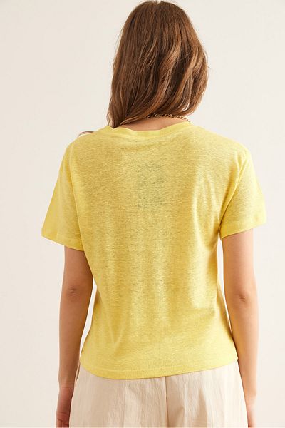 Olalook Women's Yellow Flared Flowy Crew Neck Crop T-Shirt Tsh- 19000860