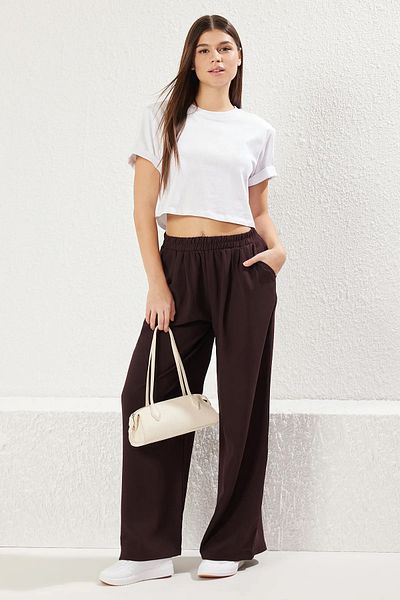 Trendyol Collection Brown Woven Trousers with Wide Leg and Elastic Waist - Twoss25Pl00041