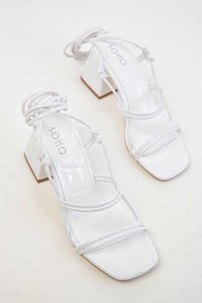SOHO Białe lakierowane damskie klasyczne buty na wysokim obcasie 20281