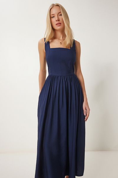 Happiness İstanbul Marineblaues, ausgestelltes, gewebtes Kleid mit Falteneffekt für Damen UB00339
