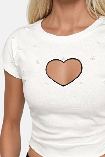 Trend Alaçatı Stili Women's Ecru Crew Neck Heart Embroidered Pearl Embroidered Blouse Alc-X13591