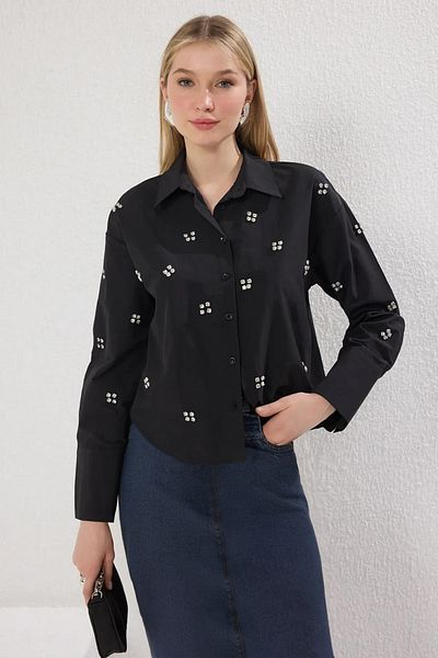 Trendyol Modest Detailní tkaná košile z černého kamene TCTSS25TG00007