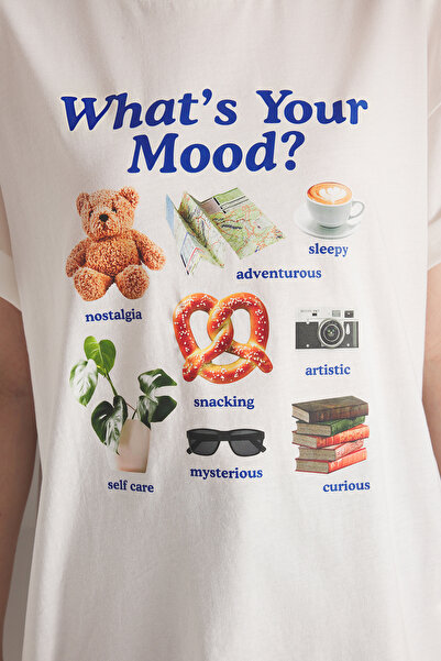 Trendyol Collection Πλεκτό μπλουζάκι από 100% χοντρό βαμβάκι Oversize/Φαρδύ τύπωμα TWOSS25TS00166