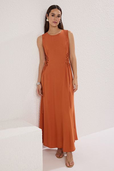 Trendyol Collection Καφέ ίσιο φόρεμα με λεπτομέρεια μάξι υφαντό TWOSS25EL00552