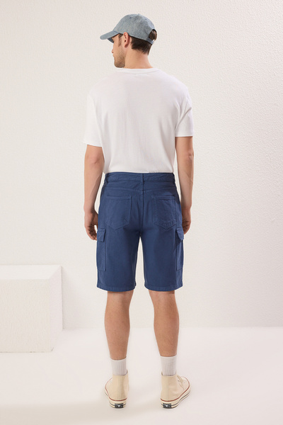 Trendyol Collection Джинсові розслаблені шорти Indigo TMNSS23SR00065