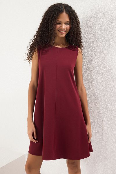 Trendyol Collection Rochie tricotată mini cu mânecă zero, cu decolteu în formă de A/cu clopoțel deschis TWOSS25EL00695