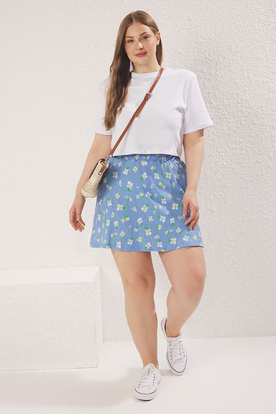 Trendyol Curve Blue Floral Pattern Large Size Shorts Skirt Tbbss25Ap00025