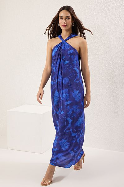 Trendyol Collection Marineblaues Maxi-Webkleid mit Blumendruck TWOSS24EL00387