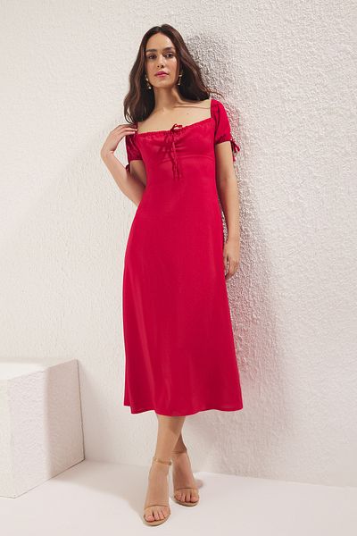 Trendyol Collection Piros virágos maxi szőtt ruha TWOSS25EL00662