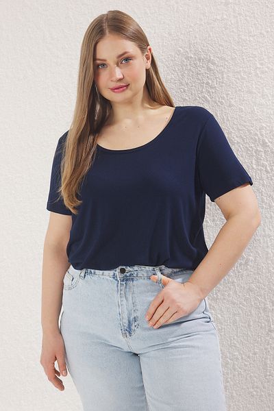 Trendyol Curve Sötétkék Regular Fit nagy méretű póló TBBSS25BF00063