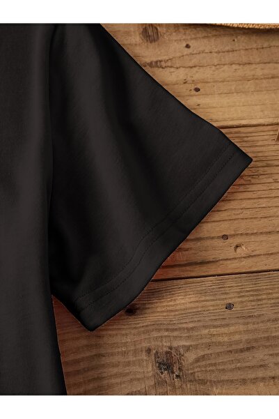 Let's Wear Μαύρο γυναικείο μπλουζάκι με στάμπα Heart Design