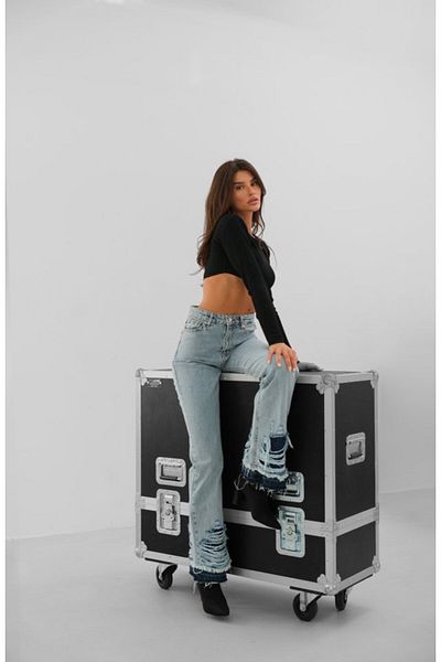The AlpAli Ripped Jeans