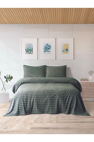 Bella Home Double Twist Bed Cover Set