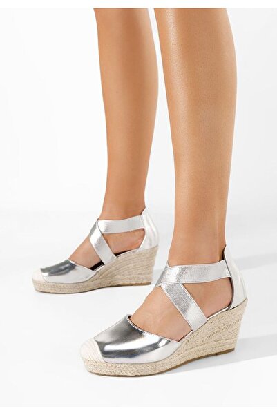 B T Shoes Ροζάρια ασημένια σανδάλια πλατφόρμας