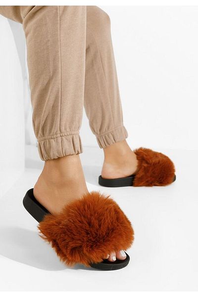 B T Shoes Women's camel slippers Aleosa