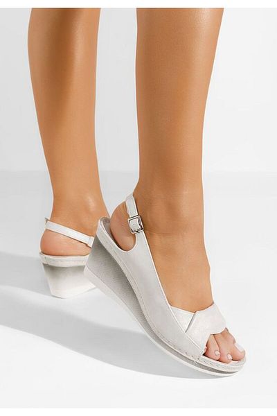 B T Shoes Sandale cu platforma Chase argintii