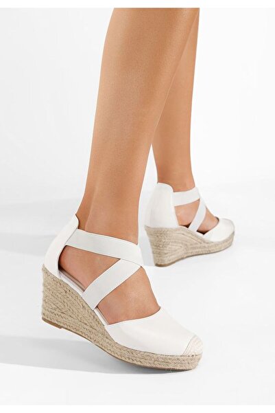 B T Shoes Ροζάρια λευκά σανδάλια πλατφόρμας