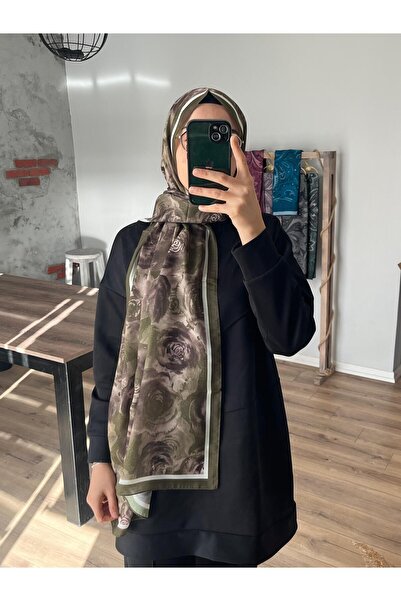 Merwiss Πράσινο σάλι με ροζ έθνικ σχέδιο