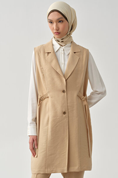 Tuğba Yandan Metal Toka Kemerli Yelek - Bej